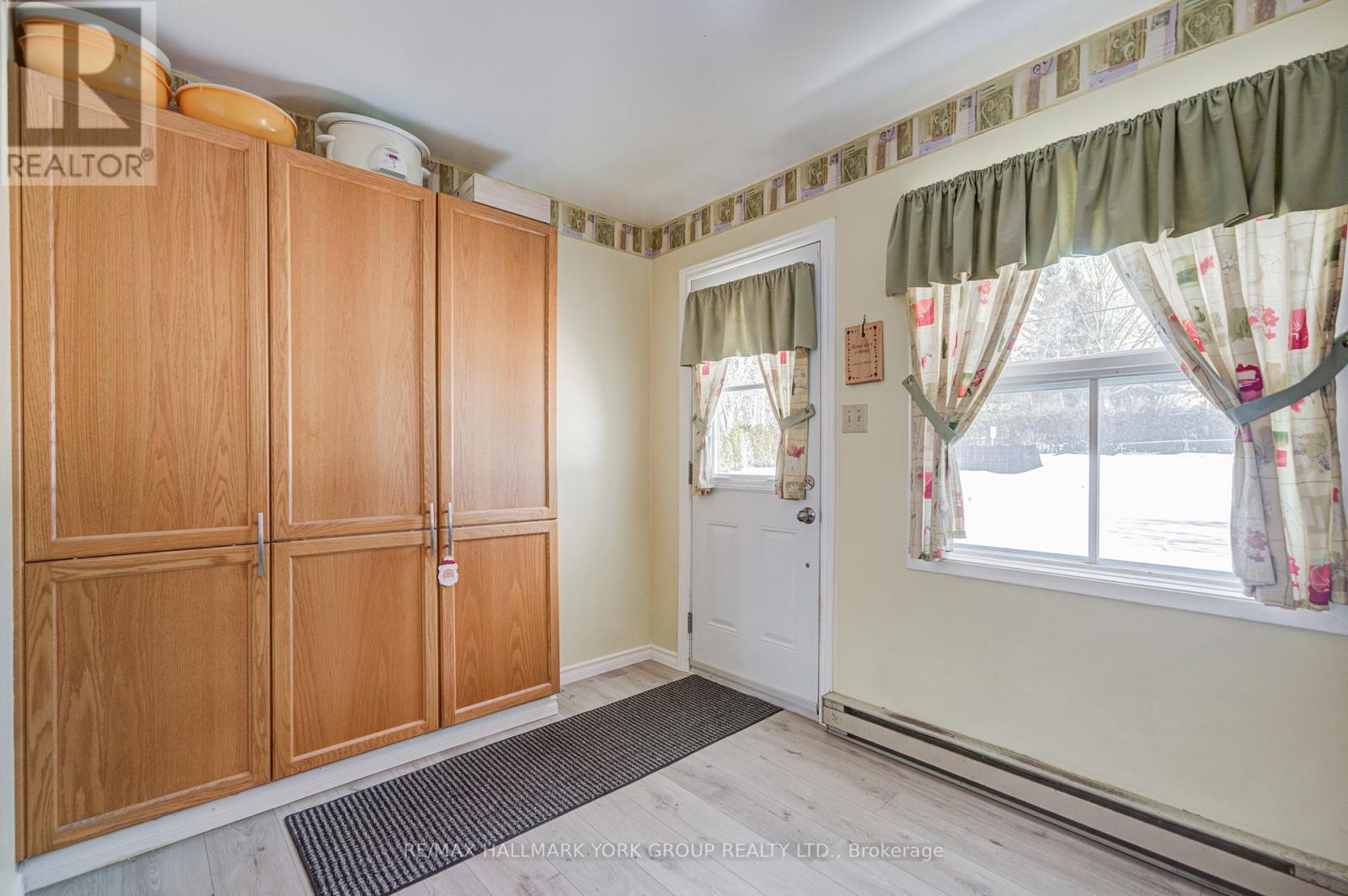 184 Olive Street, East Gwillimbury, Ontario  L9N 1M3 - Photo 9 - N12819380