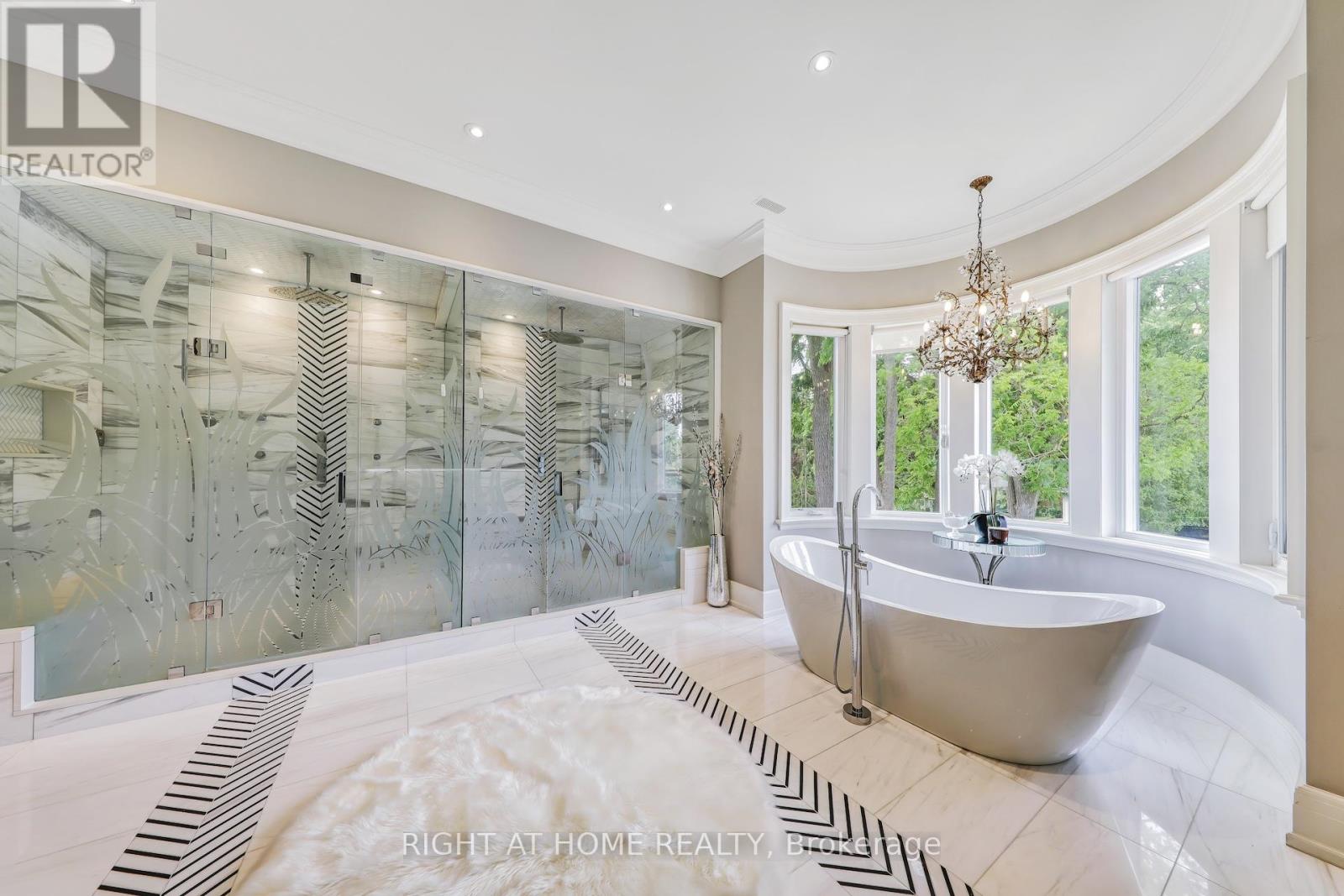 10 Yongeview Avenue, Richmond Hill, Ontario  L4C 7A4 - Photo 34 - N12819440