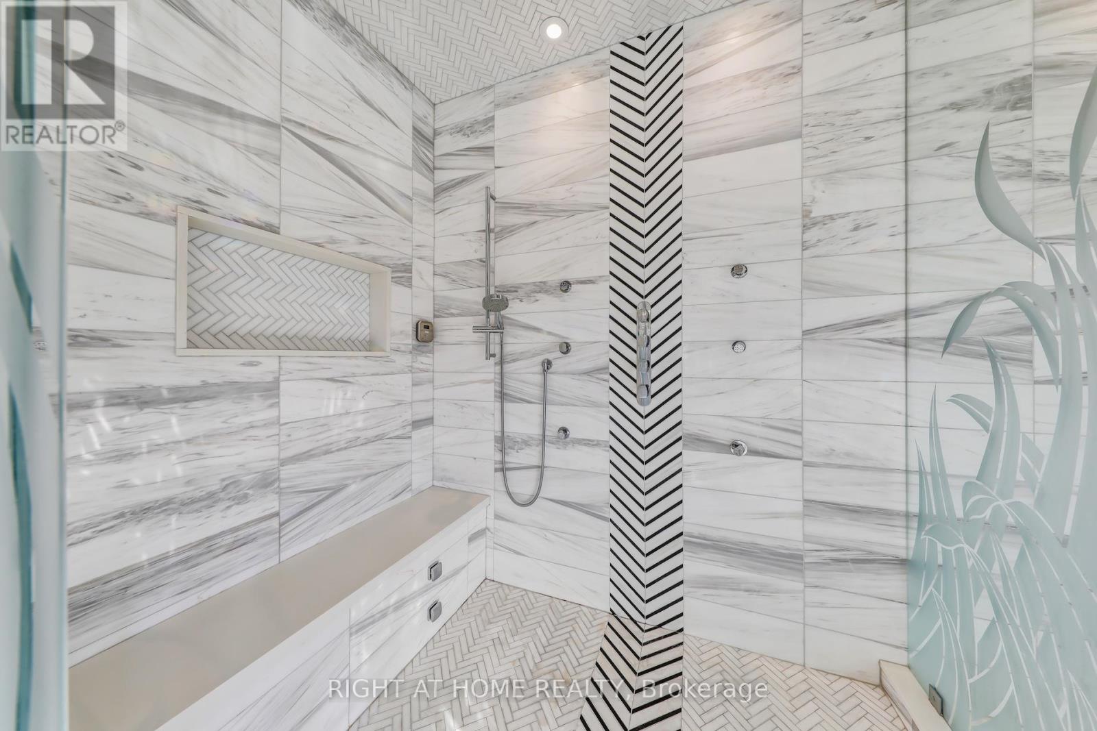 10 Yongeview Avenue, Richmond Hill, Ontario  L4C 7A4 - Photo 36 - N12819440