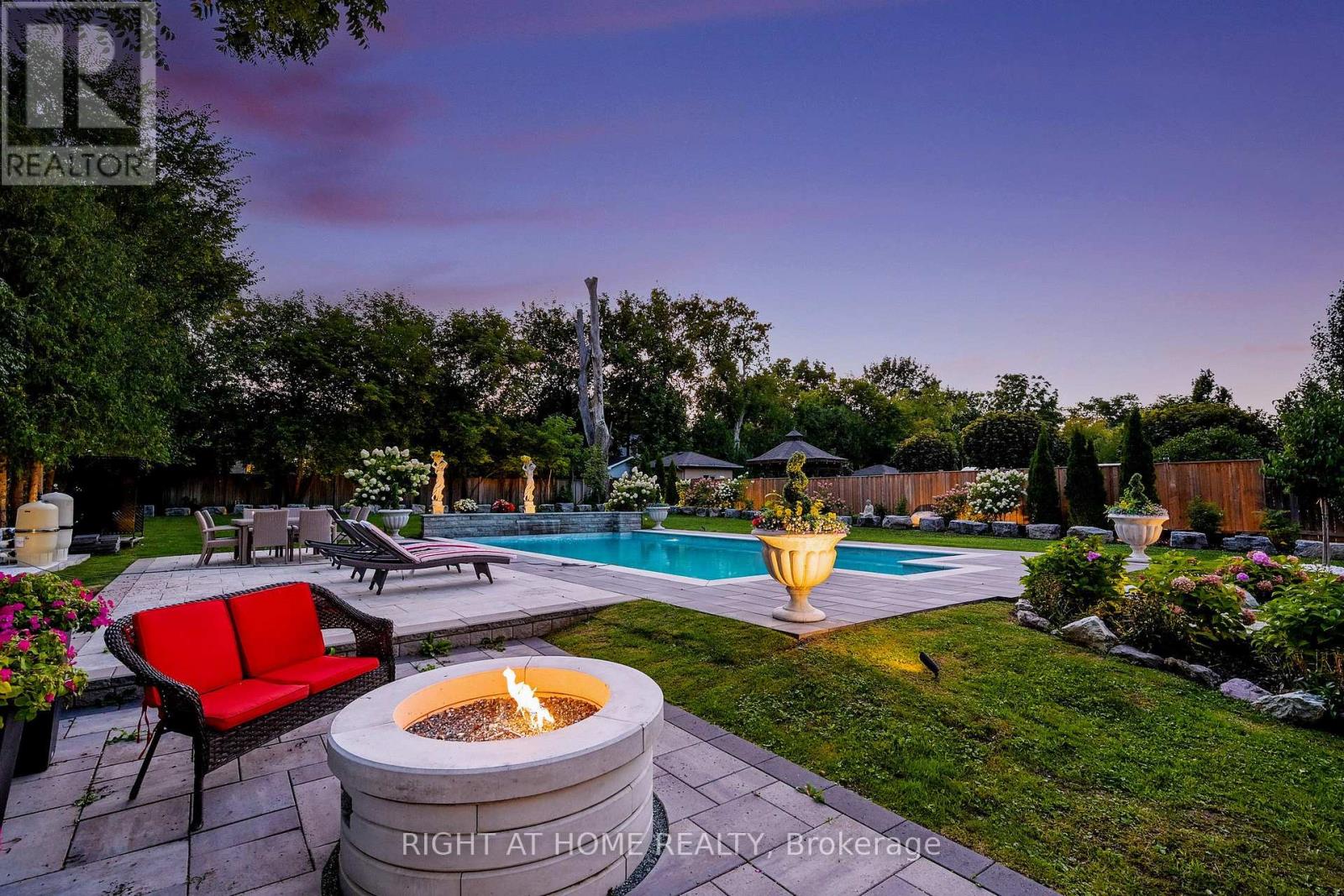 10 Yongeview Avenue, Richmond Hill, Ontario  L4C 7A4 - Photo 8 - N12819440