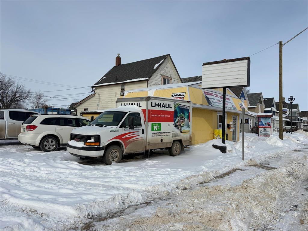 758 10th Street, Brandon, Manitoba