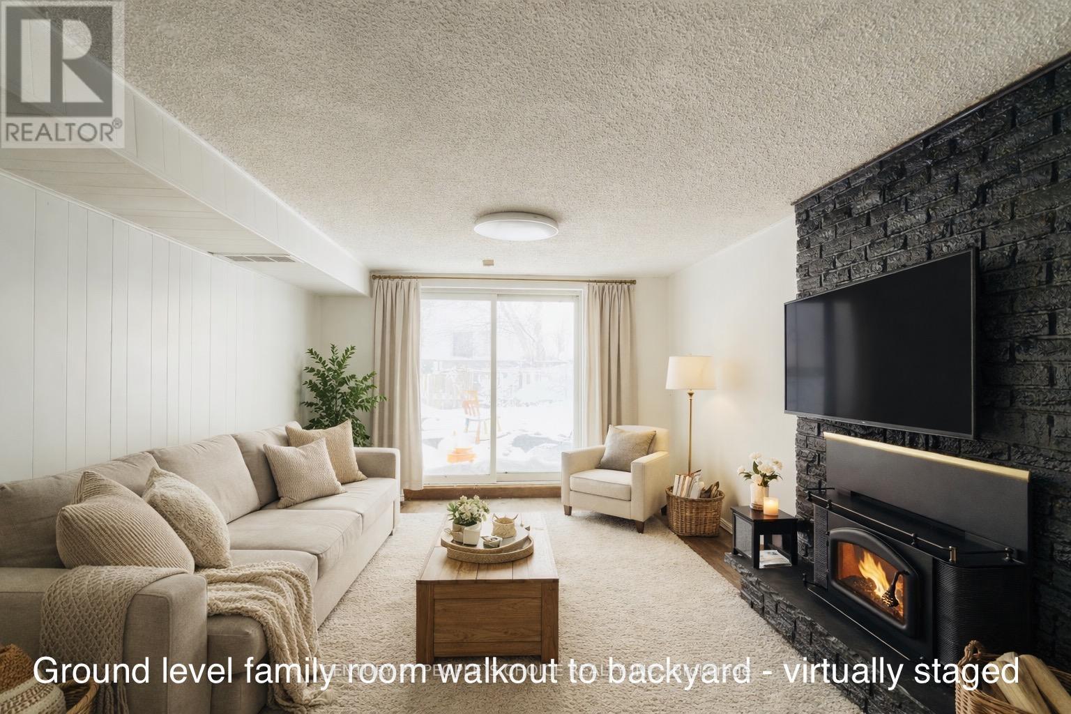 108 KOZLOV STREET, barrie (sunnidale), Ontario