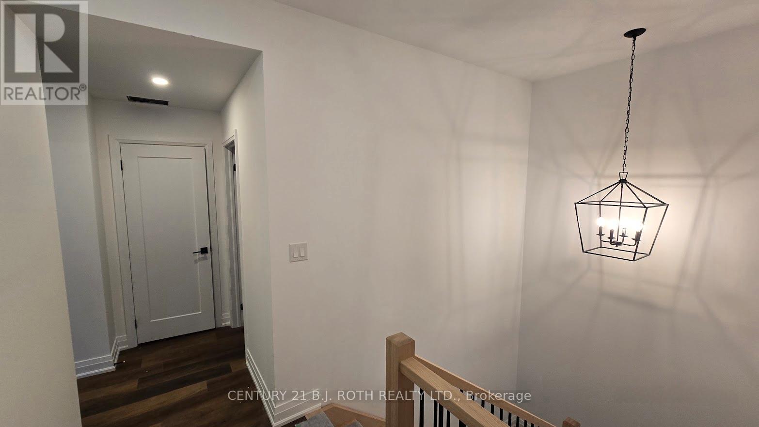 Upper - 44 Calverley Street, Orillia, Ontario  L3V 3T5 - Photo 13 - S12819492