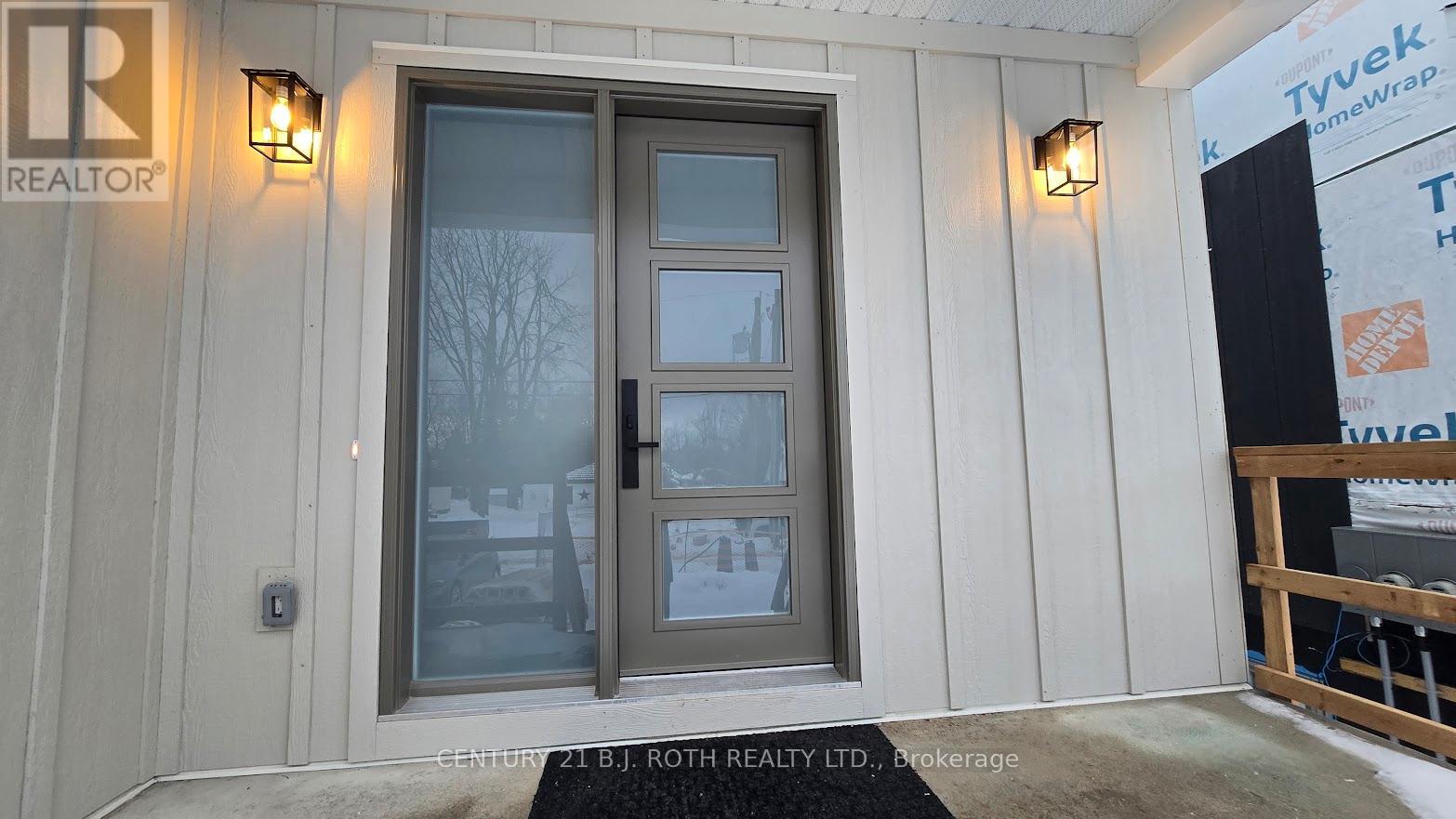 Upper - 44 Calverley Street, Orillia, Ontario  L3V 3T5 - Photo 2 - S12819492