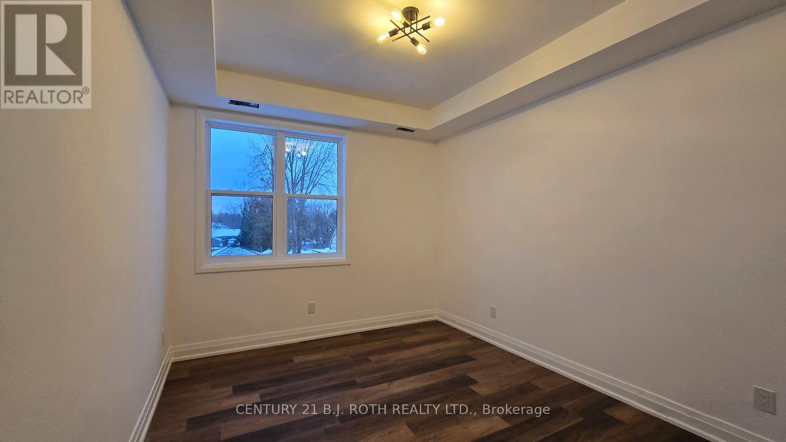 Upper - 44 Calverley Street, Orillia, Ontario  L3V 3T5 - Photo 21 - S12819492