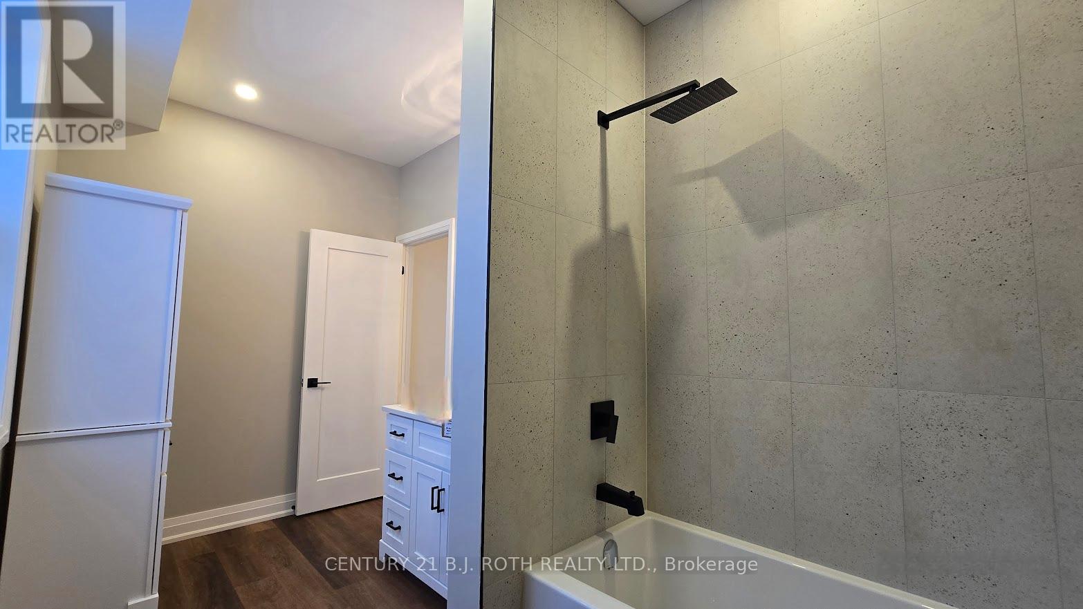 Upper - 44 Calverley Street, Orillia, Ontario  L3V 3T5 - Photo 23 - S12819492