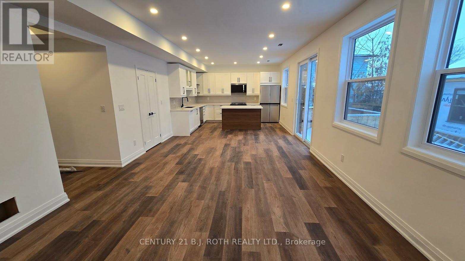 Upper - 44 Calverley Street, Orillia, Ontario  L3V 3T5 - Photo 5 - S12819492