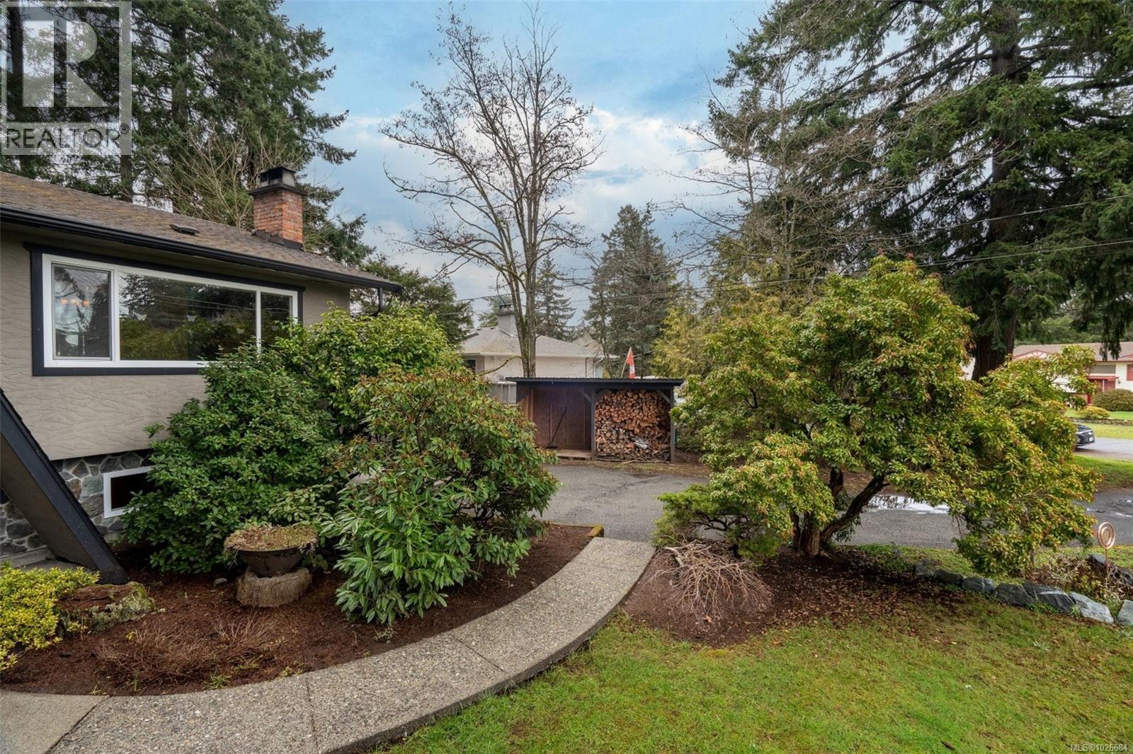 2321 Alicia Pl, Colwood, British Columbia  V9B 2E7 - Photo 2 - 1026684