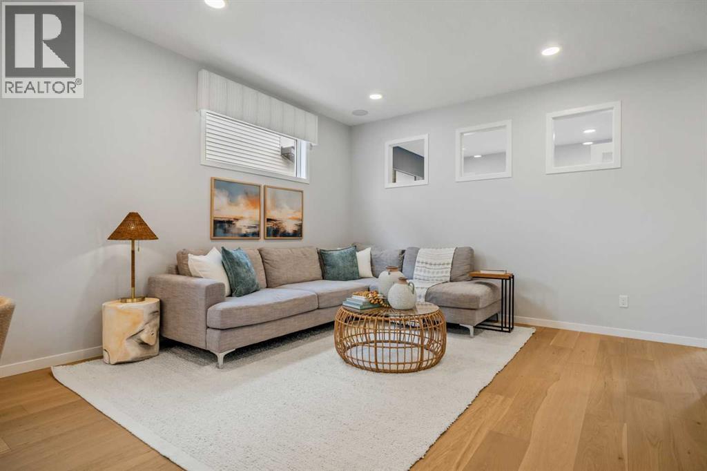 545 Bridgeport Street, Chestermere, Alberta  T1X 3E1 - Photo 3 - A2285499