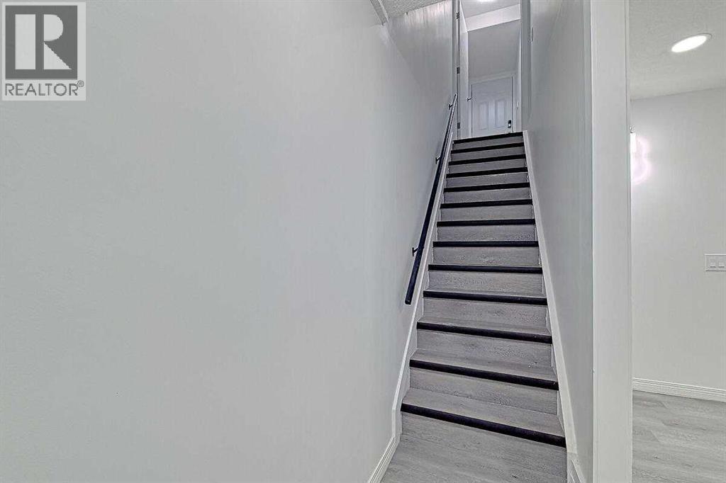 404 Pinehill Road Ne, Calgary, Alberta  T1Y 2M6 - Photo 21 - A2287650