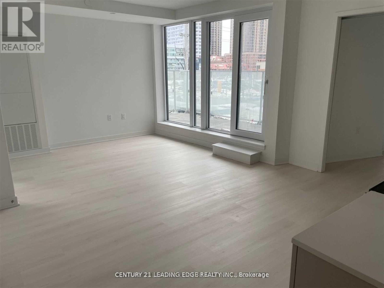 214 - 3900 Confederation Parkway, Mississauga, Ontario  L5B 0M3 - Photo 5 - W12819444