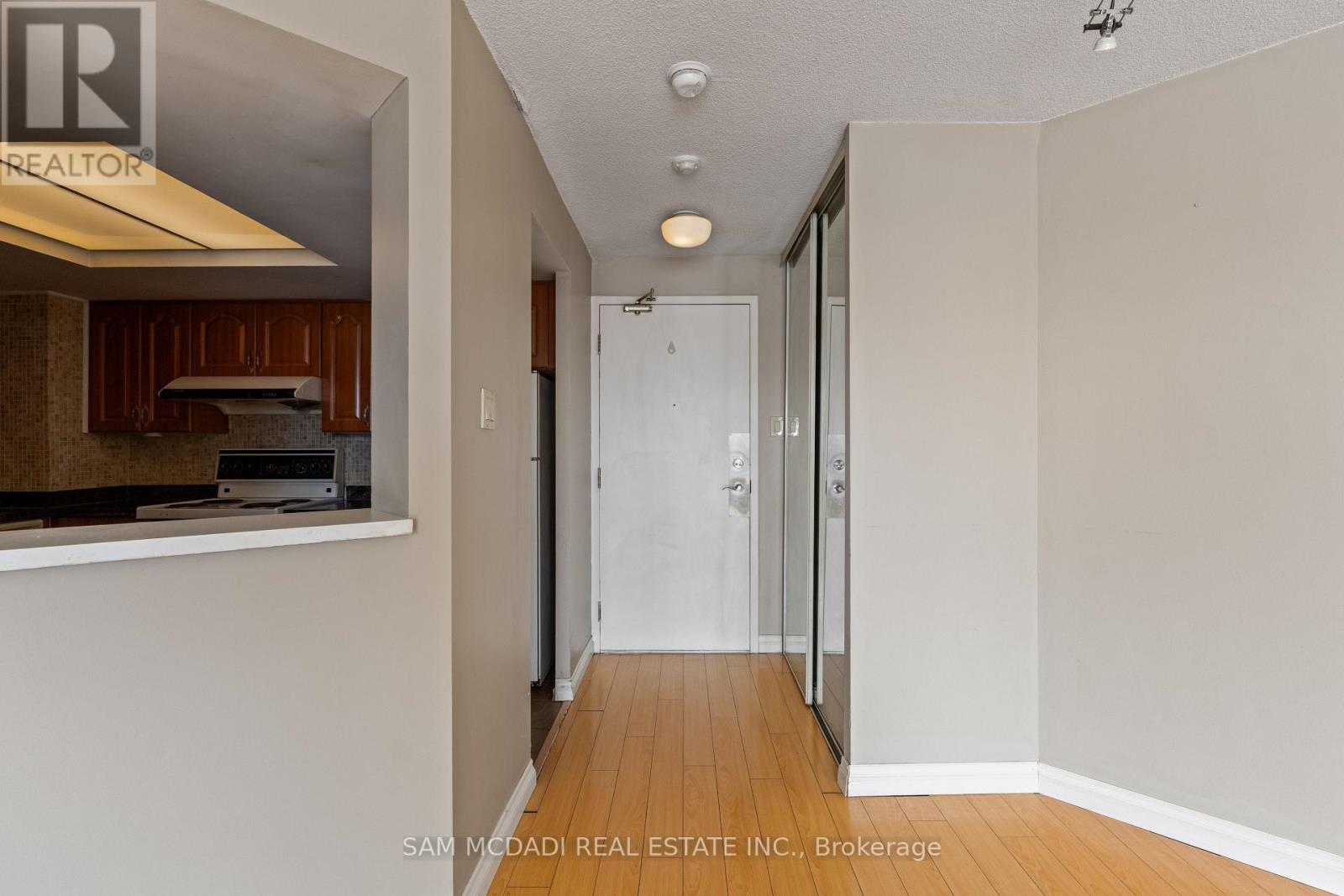 1405 - 4460 Tucana Court, Mississauga, Ontario  L5R 3K9 - Photo 4 - W12819466