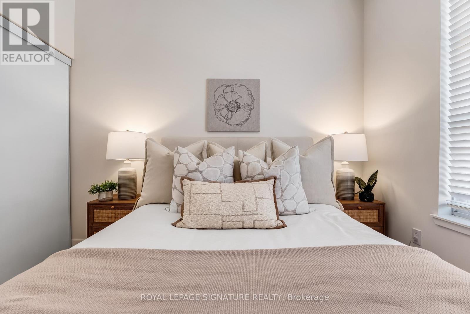 2 - 1398 Bloor Street W, Toronto, Ontario  M6P 4H6 - Photo 18 - W12819478