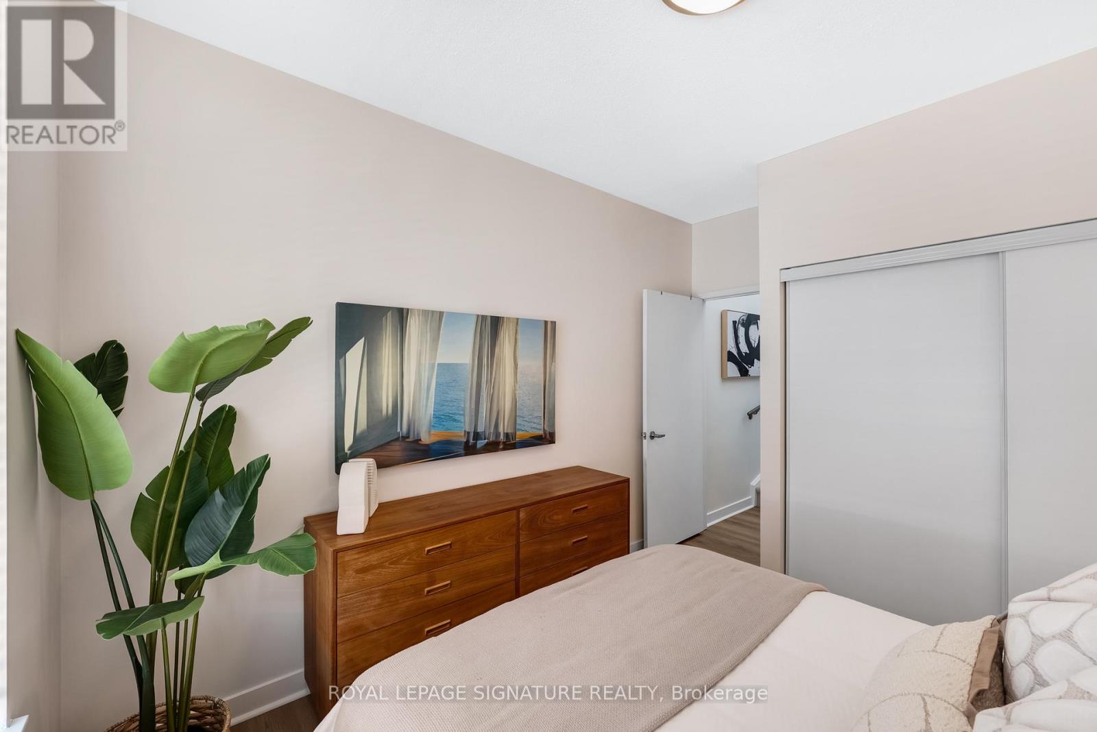 2 - 1398 Bloor Street W, Toronto, Ontario  M6P 4H6 - Photo 19 - W12819478