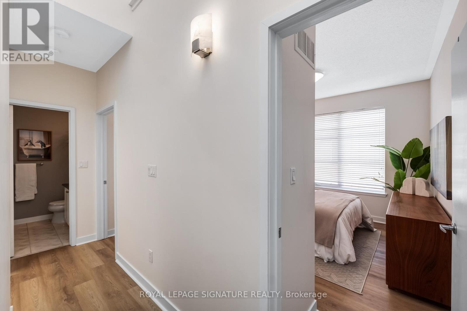 2 - 1398 Bloor Street W, Toronto, Ontario  M6P 4H6 - Photo 20 - W12819478
