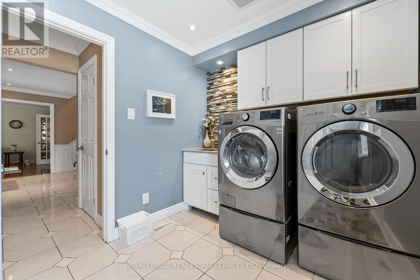 1150 Creekside Drive, Oakville, Ontario  L6H 4Z4 - Photo 23 - W12819488