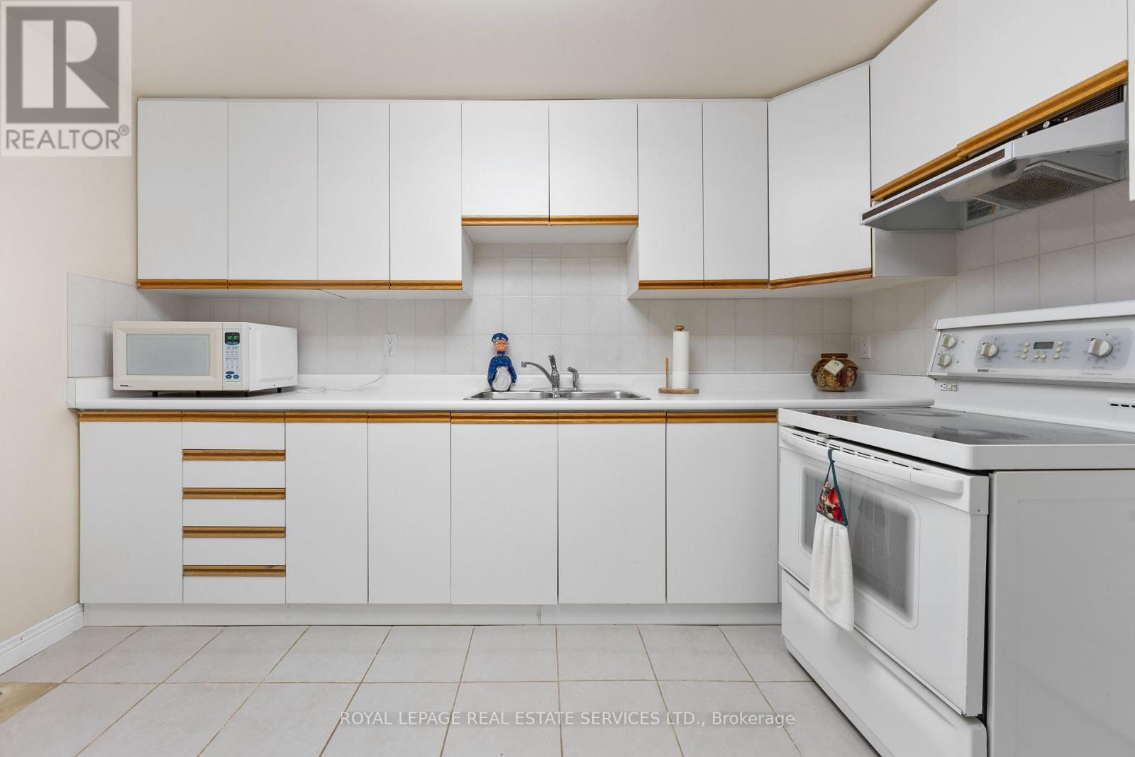 1150 Creekside Drive, Oakville, Ontario  L6H 4Z4 - Photo 41 - W12819488