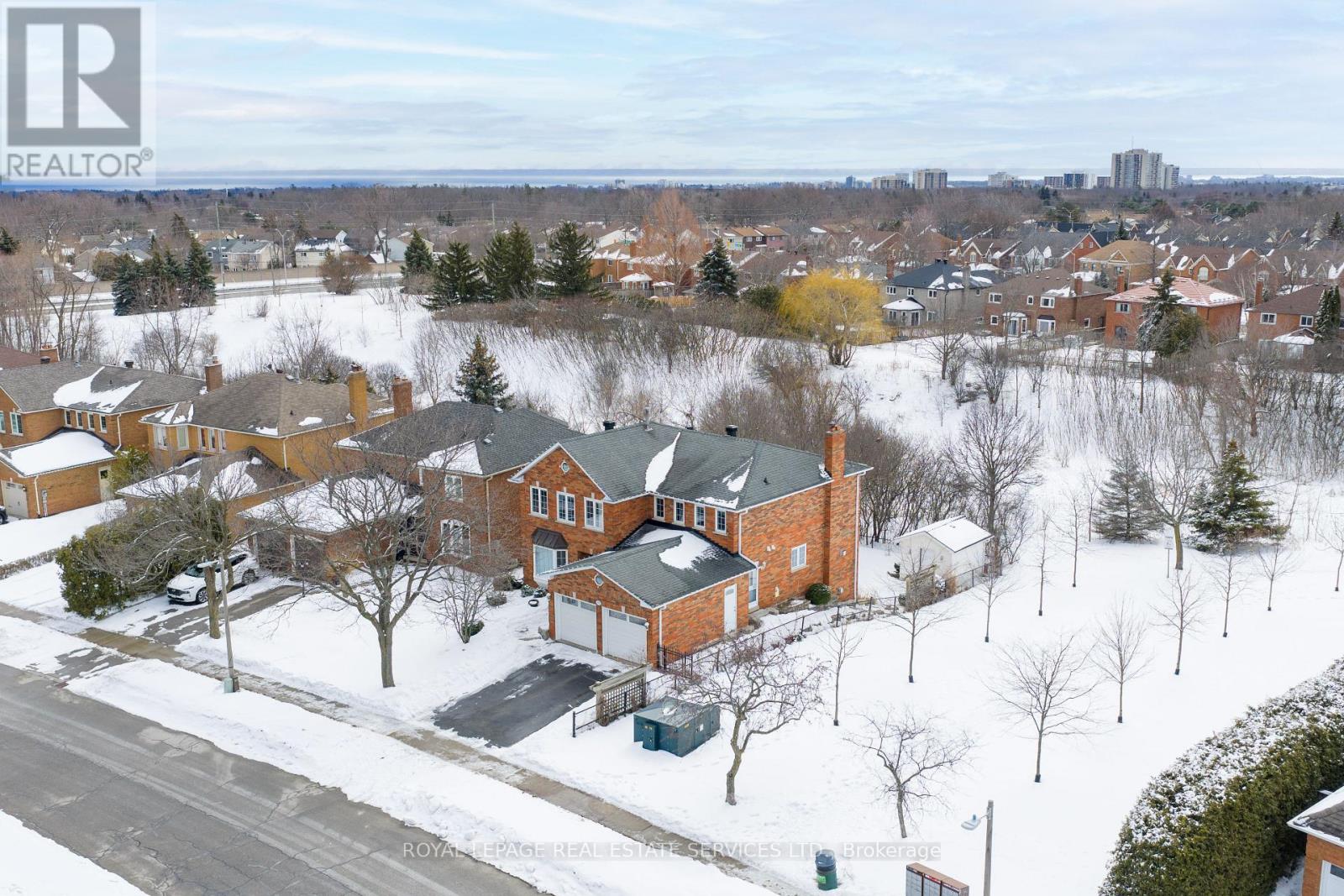 1150 Creekside Drive, Oakville, Ontario  L6H 4Z4 - Photo 47 - W12819488