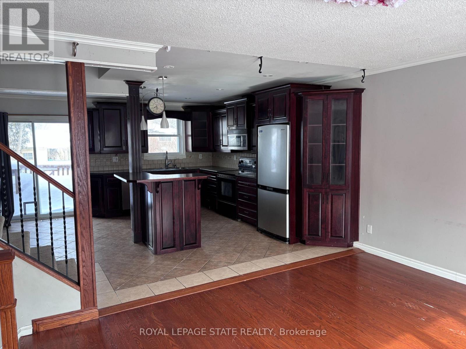 76 Ramblewood Way, Kitchener, Ontario  N2N 1G7 - Photo 12 - X12819430