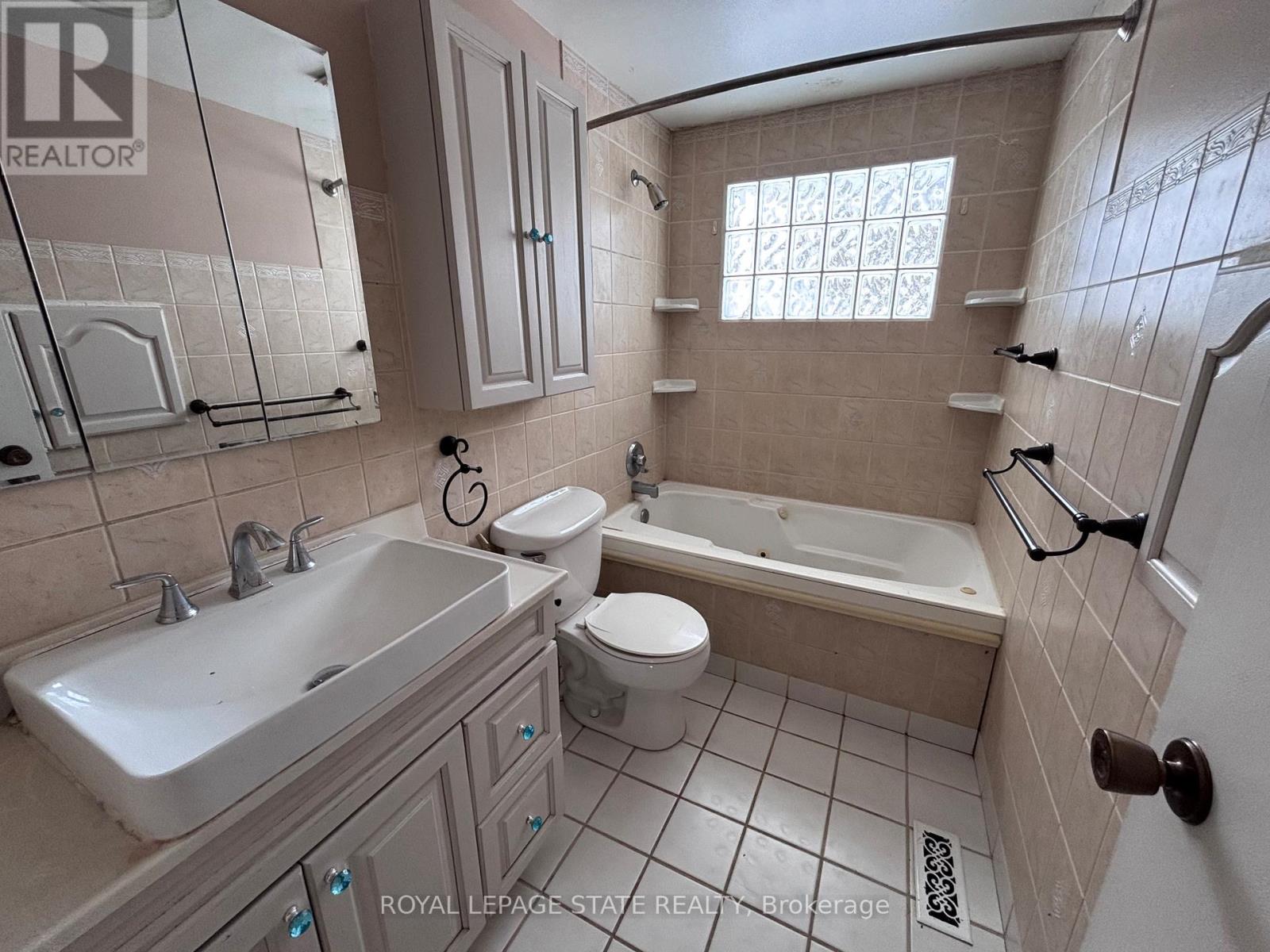 76 Ramblewood Way, Kitchener, Ontario  N2N 1G7 - Photo 15 - X12819430