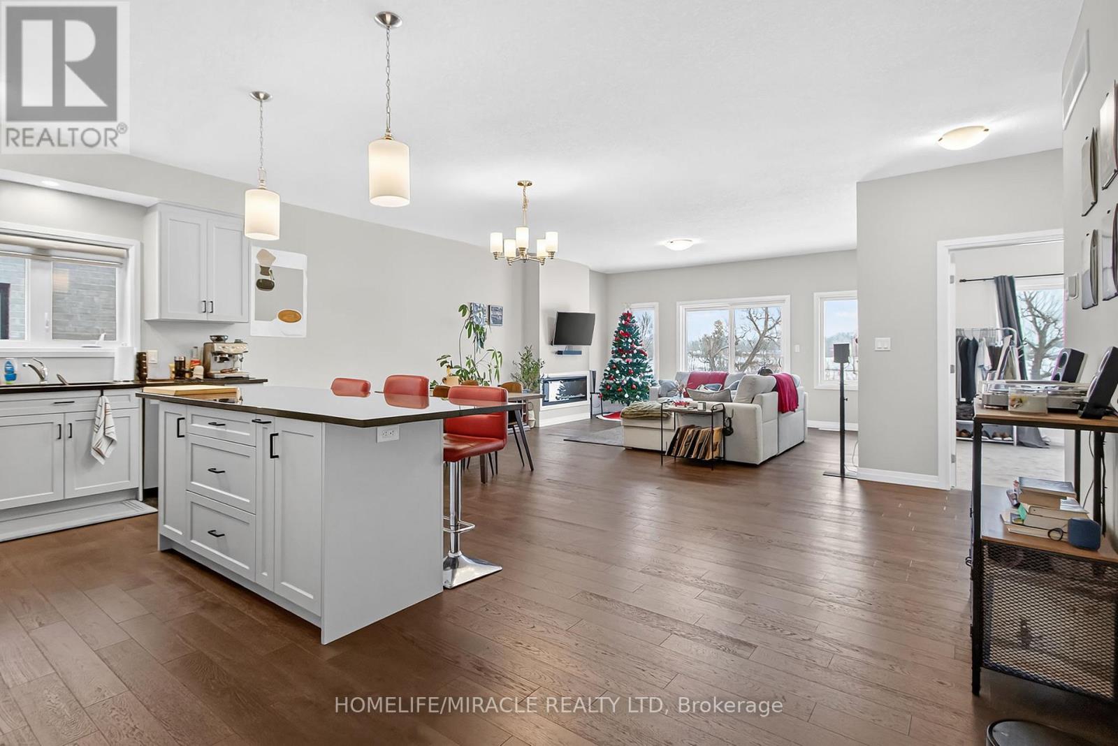 201 Dempsey Drive, Stratford, Ontario  N5A 0K5 - Photo 6 - X12819498