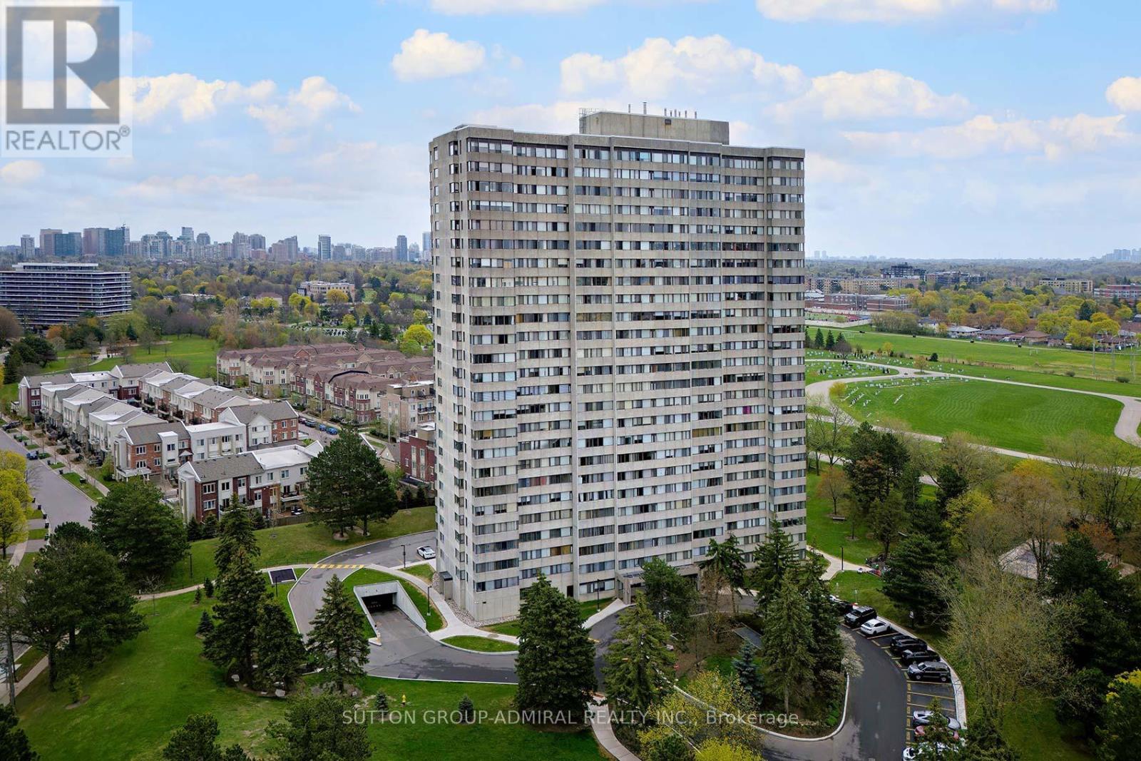 402 - 133 TORRESDALE AVENUE, Toronto, Ontario