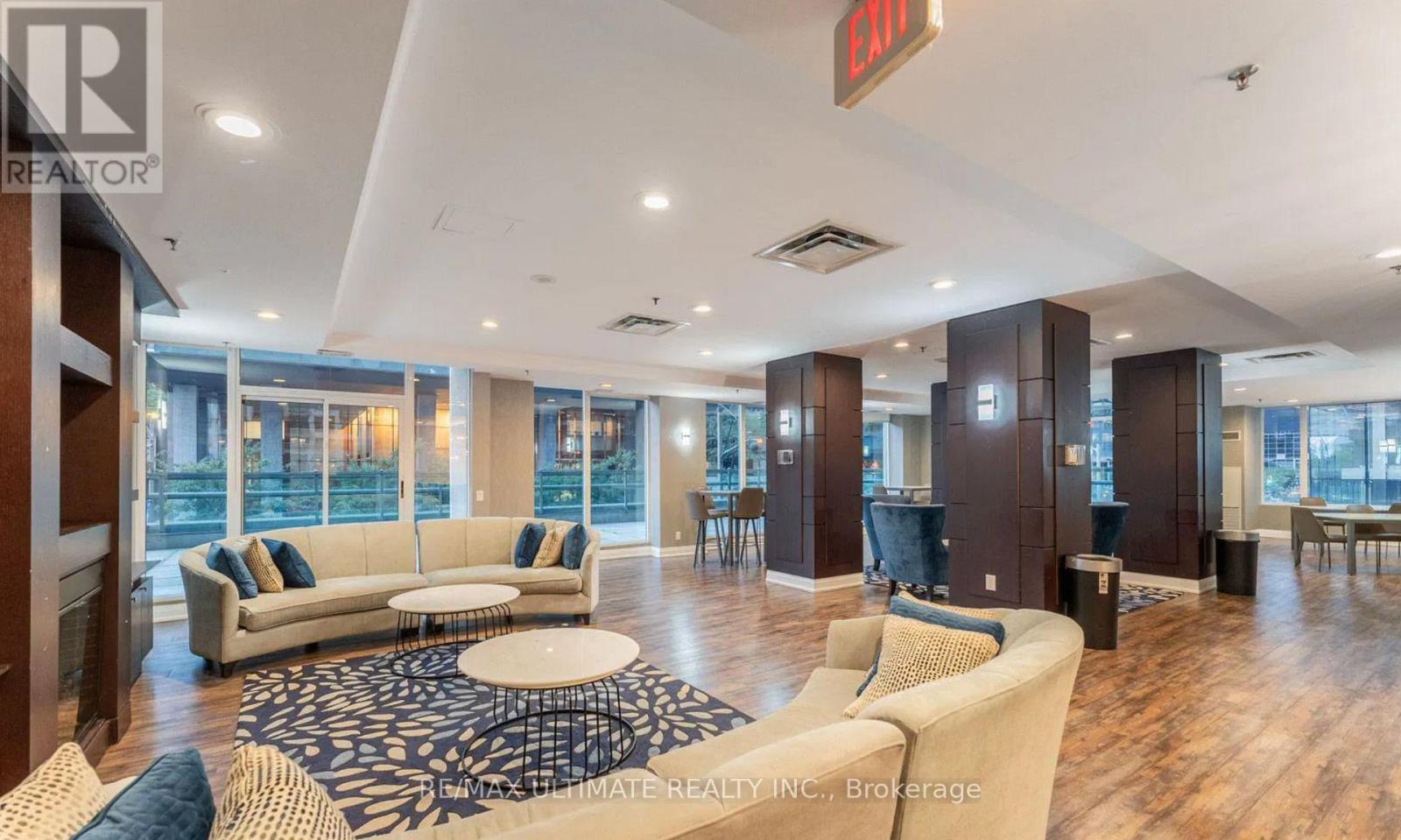 2108 - 30 Grand Trunk Crescent, Toronto, Ontario  M5J 3A4 - Photo 8 - C12805914