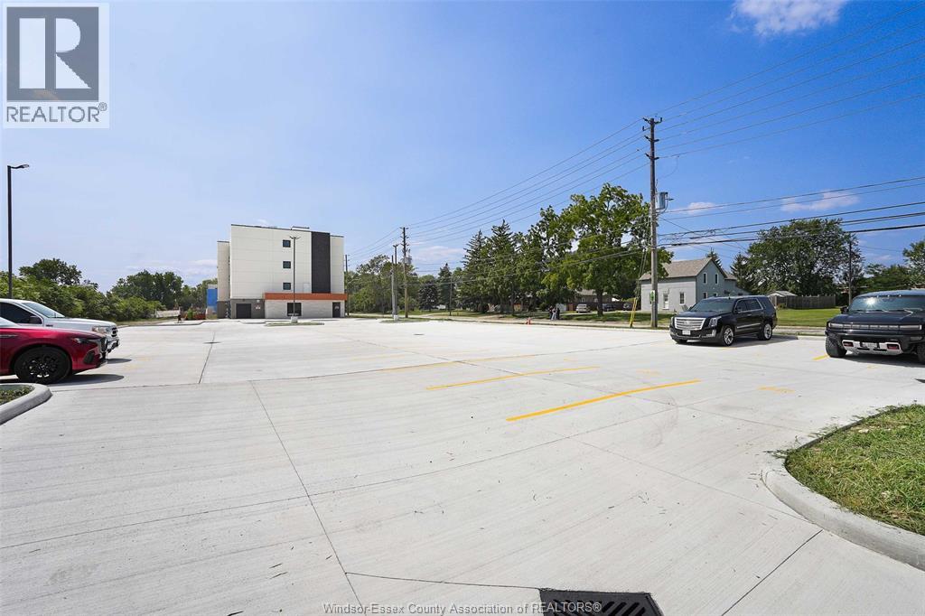 705 Grand Marais Unit# 103, Windsor, Ontario N8X 3H8 - Photo 27 - 26003997