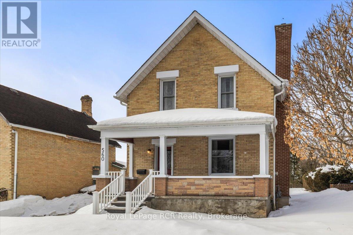 560 6th Avenue, Hanover, Ontario N4N 2G6 - Photo 2 - X12819714