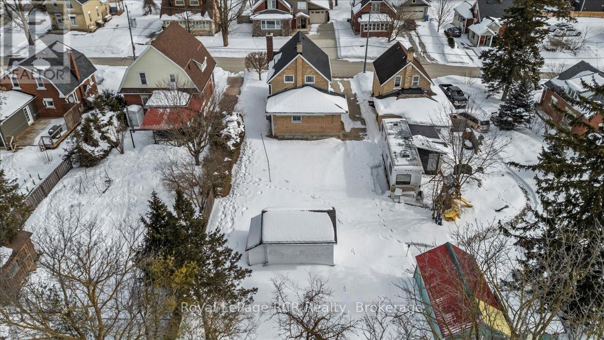 560 6th Avenue, Hanover, Ontario N4N 2G6 - Photo 29 - X12819714