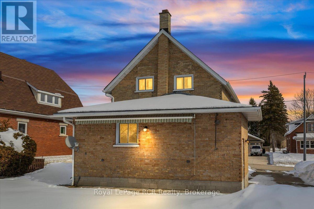 560 6th Avenue, Hanover, Ontario N4N 2G6 - Photo 32 - X12819714