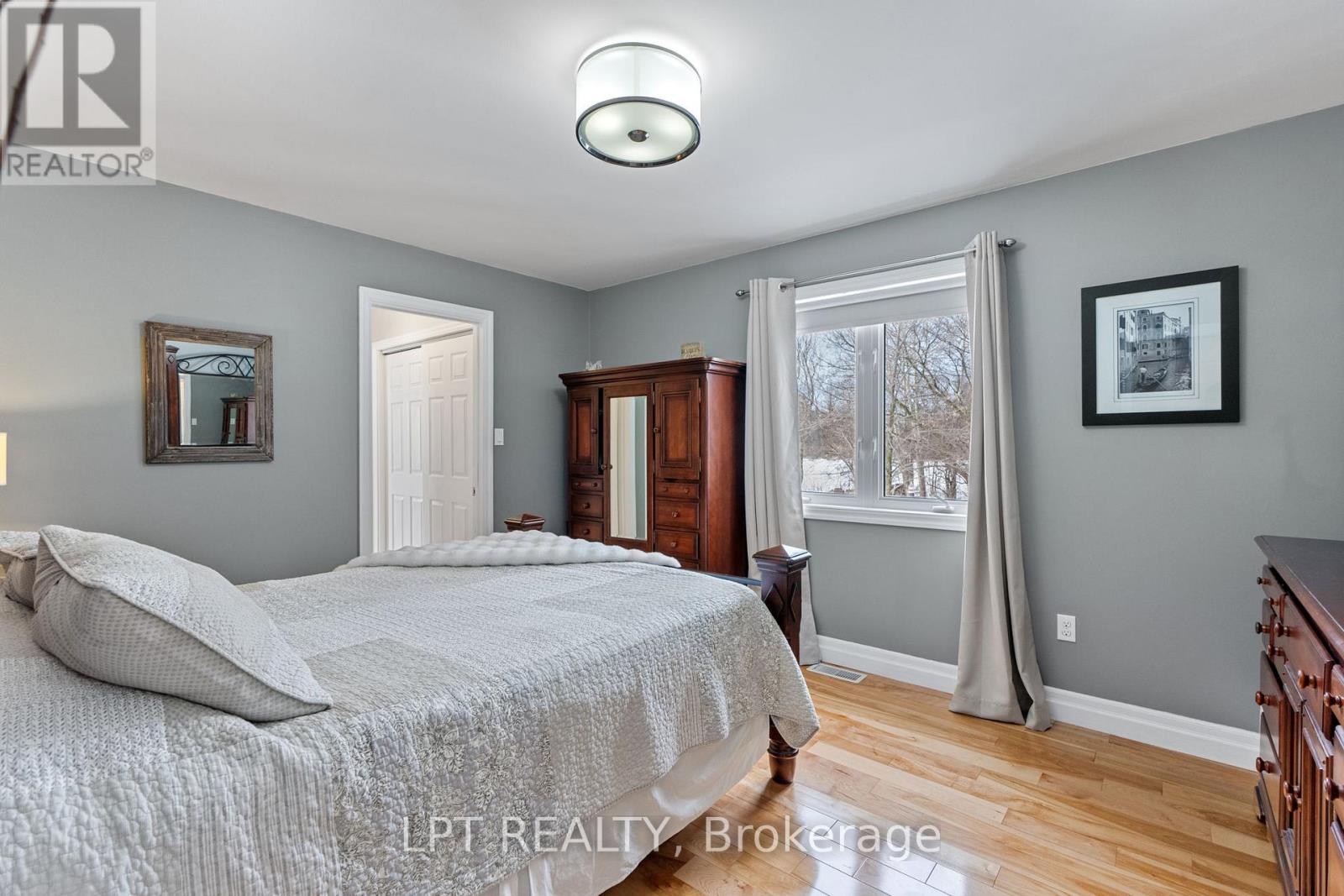 8336 Burwell Road, Lambton Shores, Ontario  N0M 1T0 - Photo 29 - X12819588