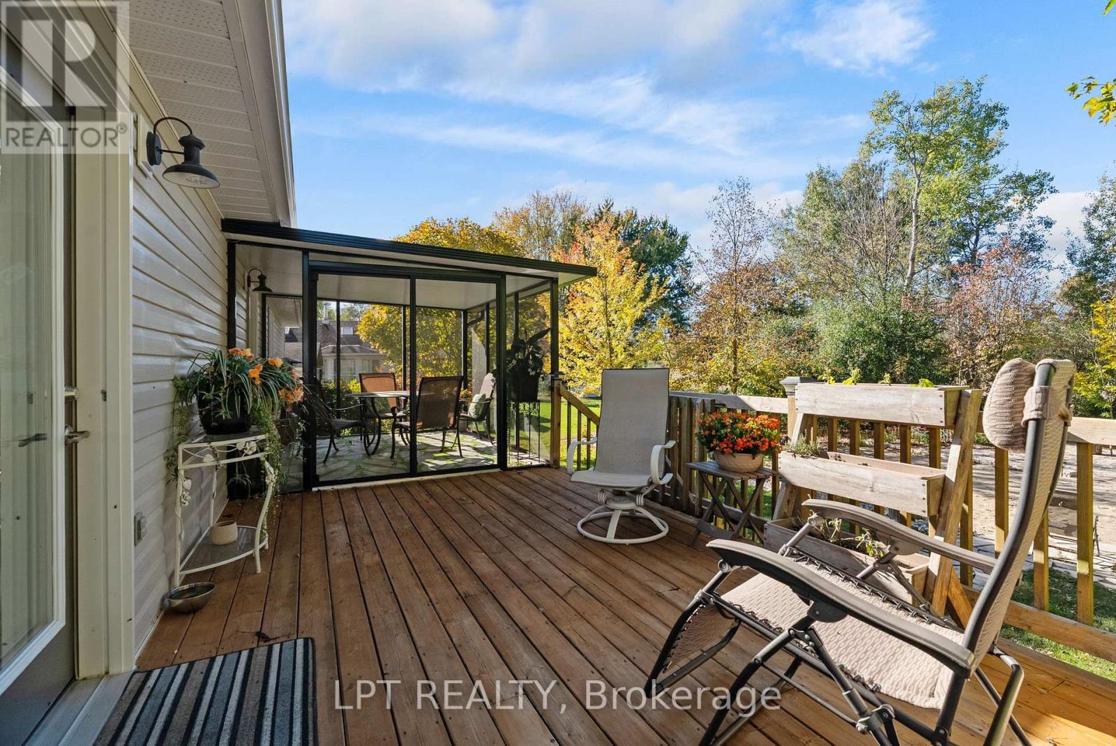 8336 Burwell Road, Lambton Shores, Ontario  N0M 1T0 - Photo 33 - X12819588