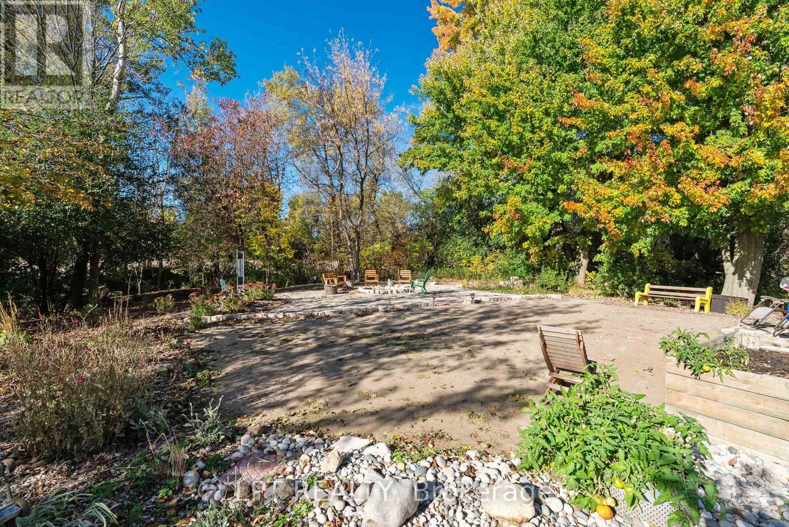 8336 Burwell Road, Lambton Shores, Ontario  N0M 1T0 - Photo 38 - X12819588