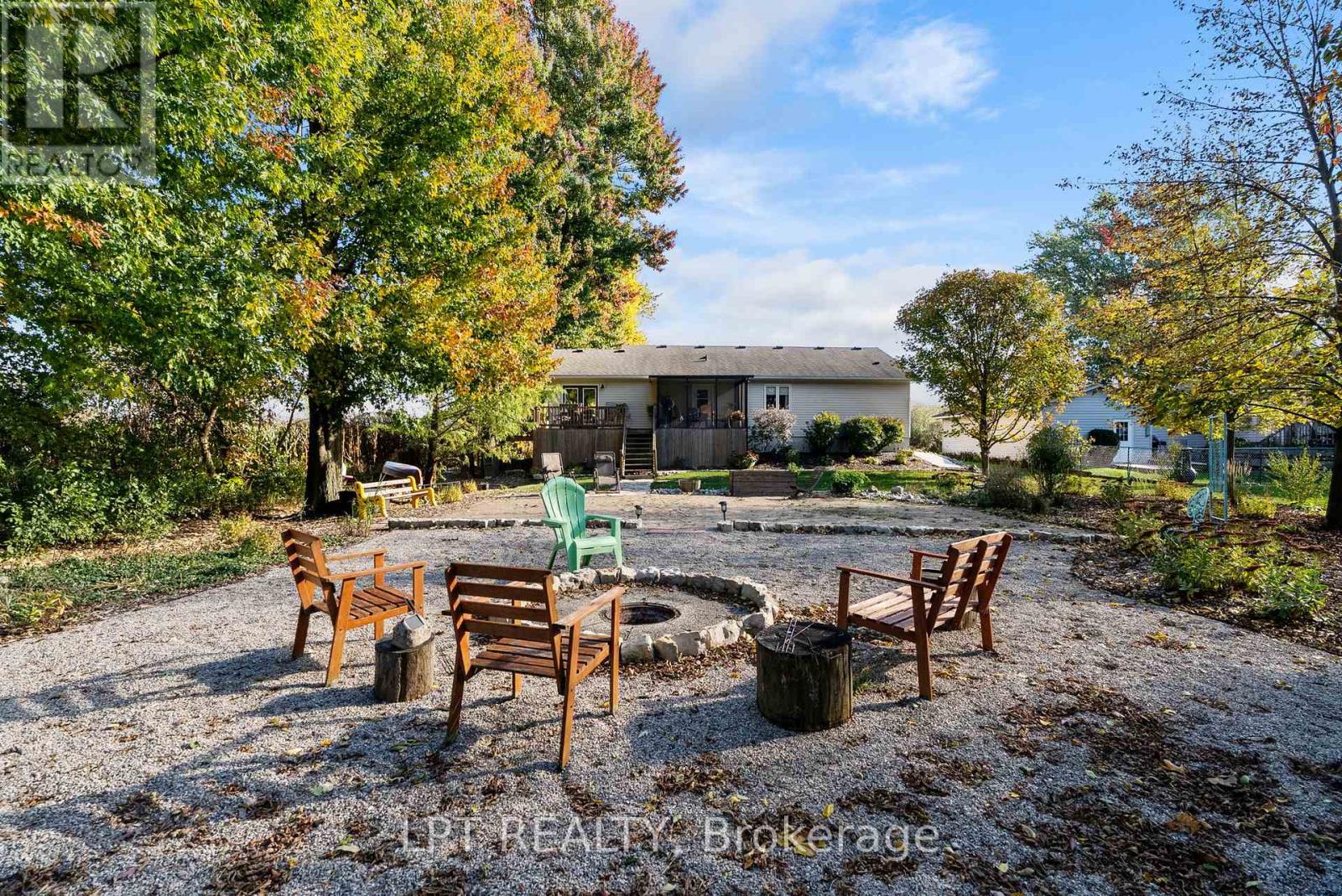 8336 Burwell Road, Lambton Shores, Ontario  N0M 1T0 - Photo 41 - X12819588