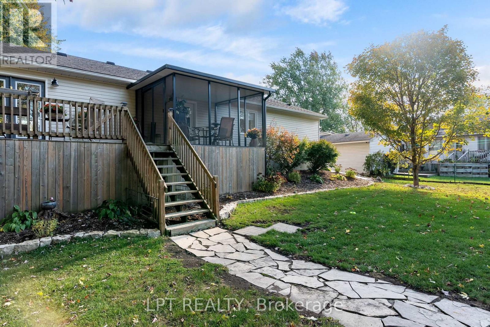 8336 Burwell Road, Lambton Shores, Ontario  N0M 1T0 - Photo 43 - X12819588