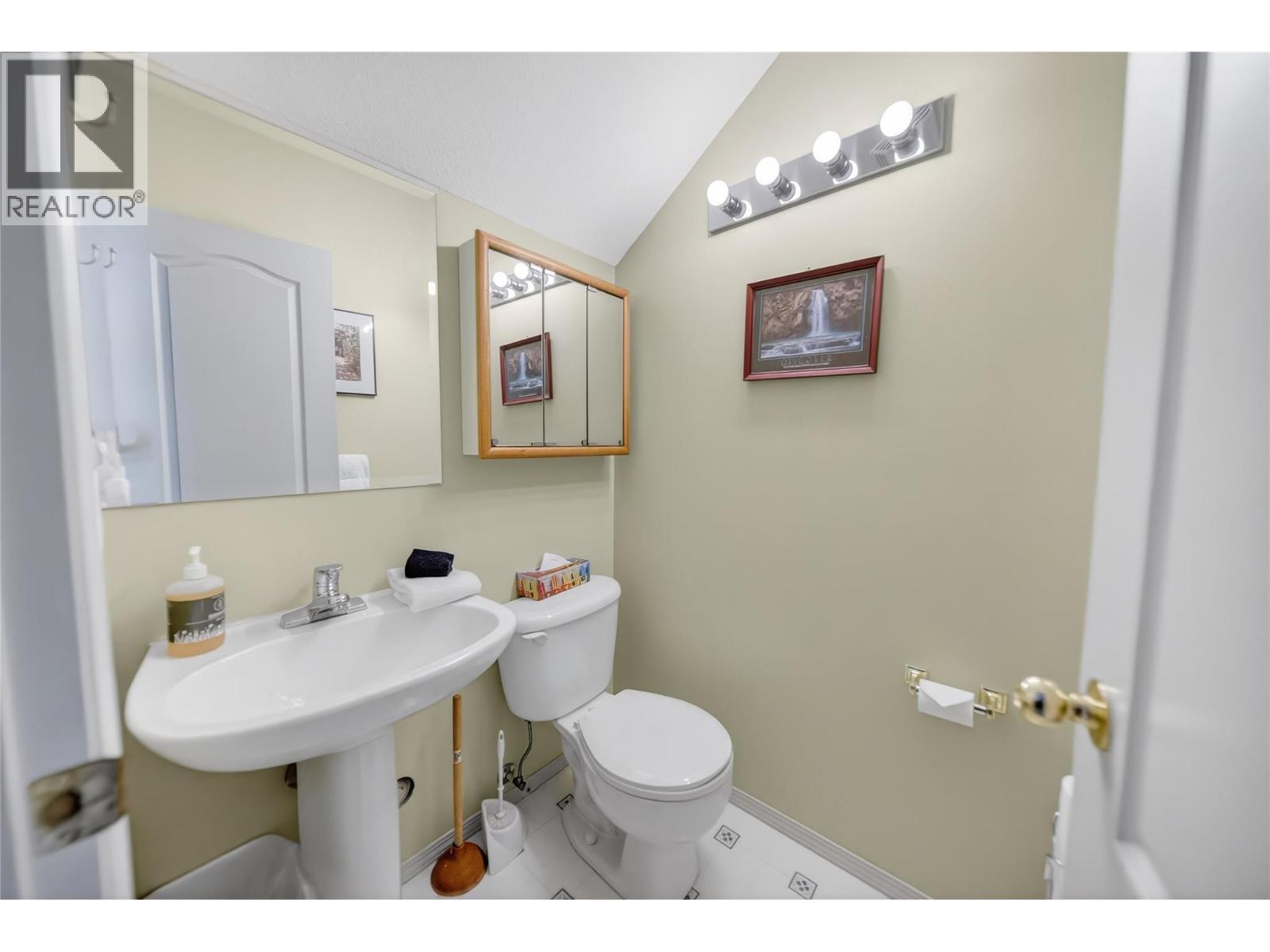 400 Riverside Way Unit# 438, Fernie, British Columbia  V0B 1M7 - Photo 31 - 10376129