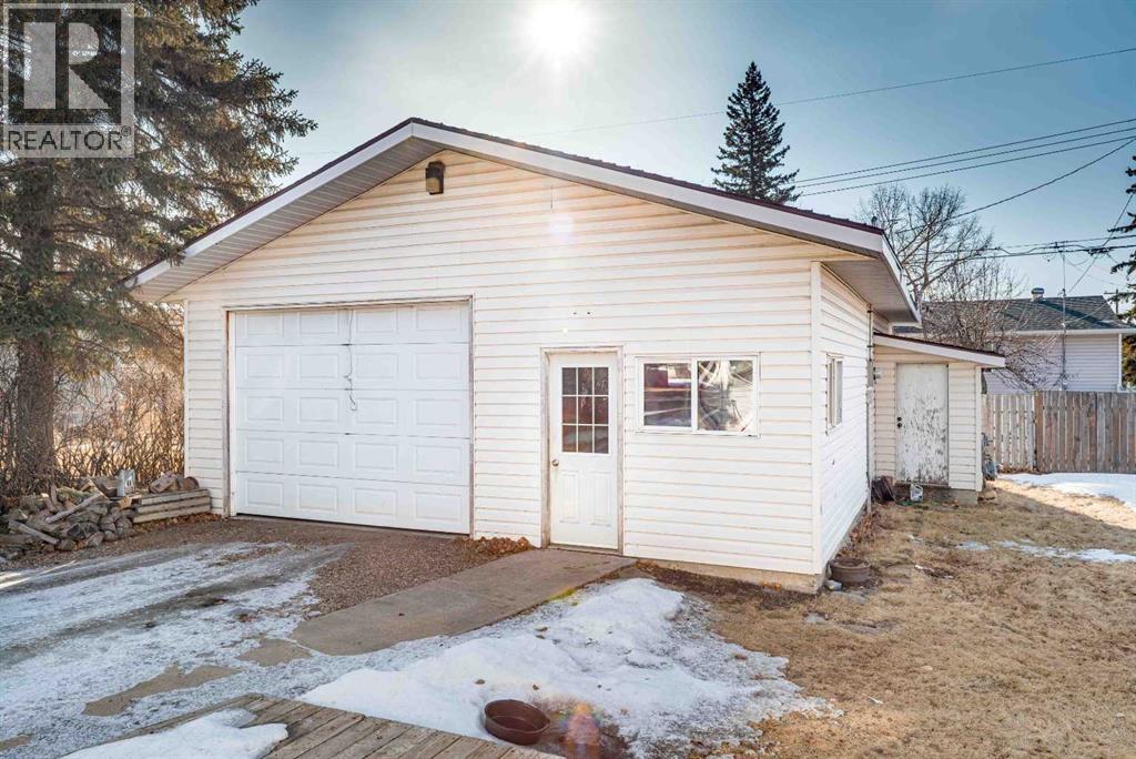 511 3 Street Se, Three Hills, Alberta  T0M 2A0 - Photo 5 - A2287298