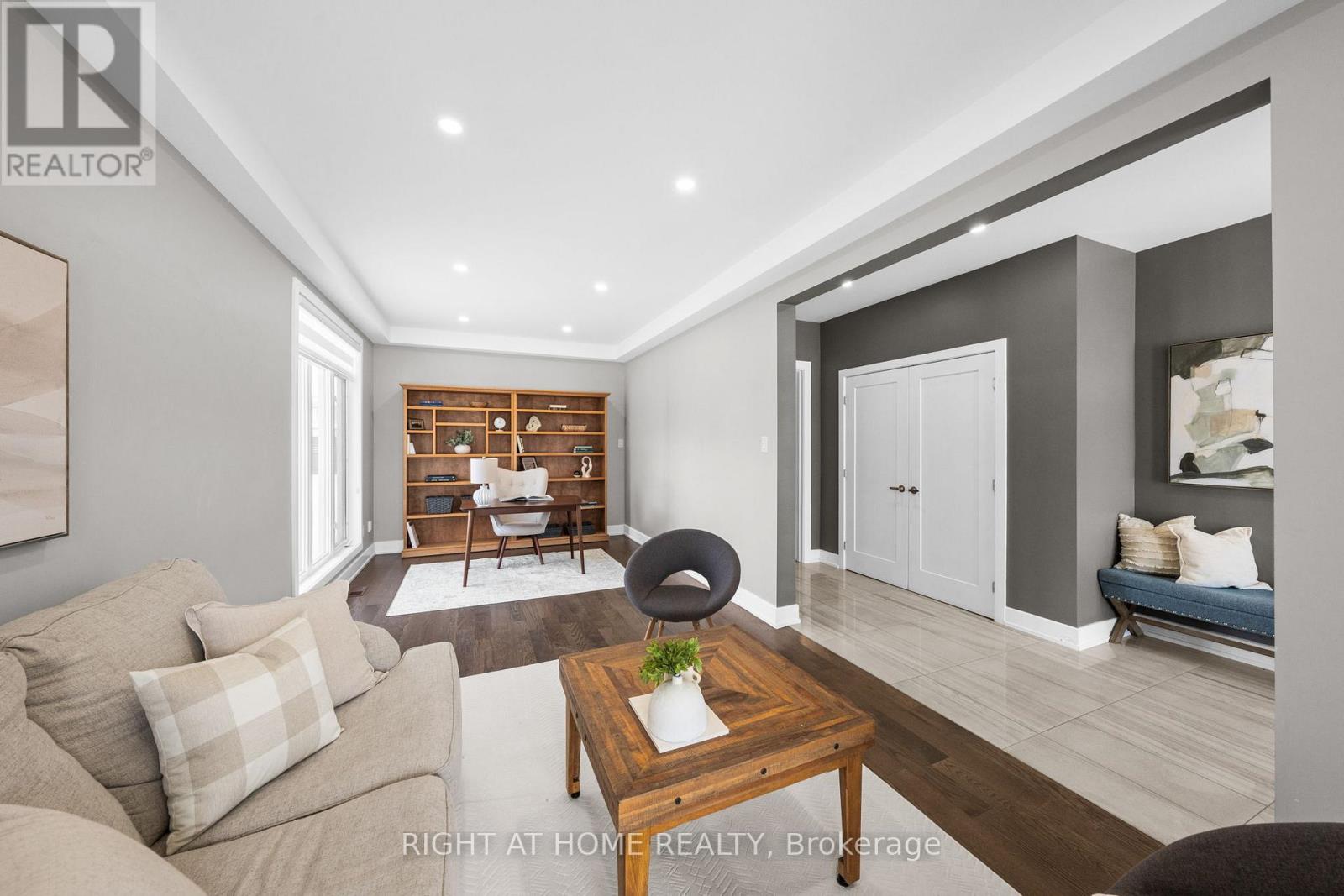 424 Golden Springs Drive, Ottawa, Ontario  K4M 0B9 - Photo 7 - X12819598