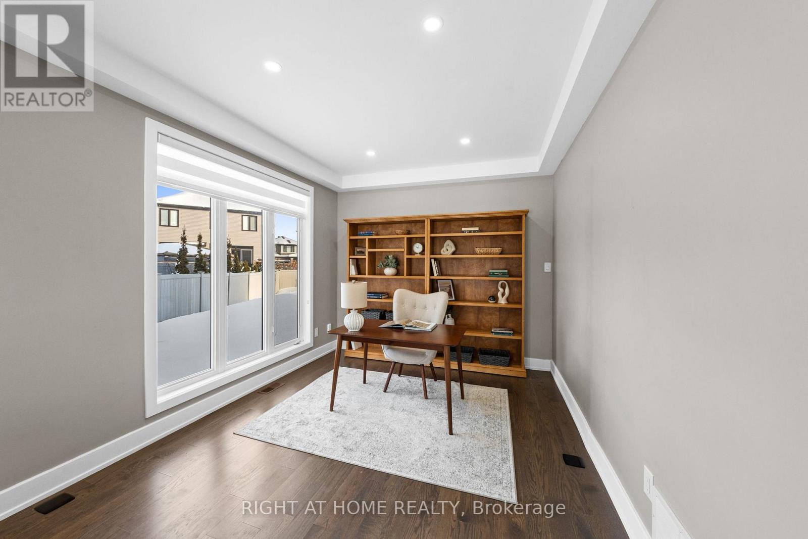 424 Golden Springs Drive, Ottawa, Ontario  K4M 0B9 - Photo 8 - X12819598