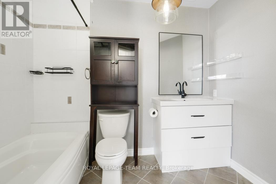 203 - 500 Claridge Drive, Ottawa, Ontario  K2J 3G5 - Photo 20 - X12819602