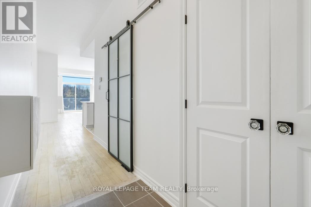 203 - 500 Claridge Drive, Ottawa, Ontario  K2J 3G5 - Photo 5 - X12819602