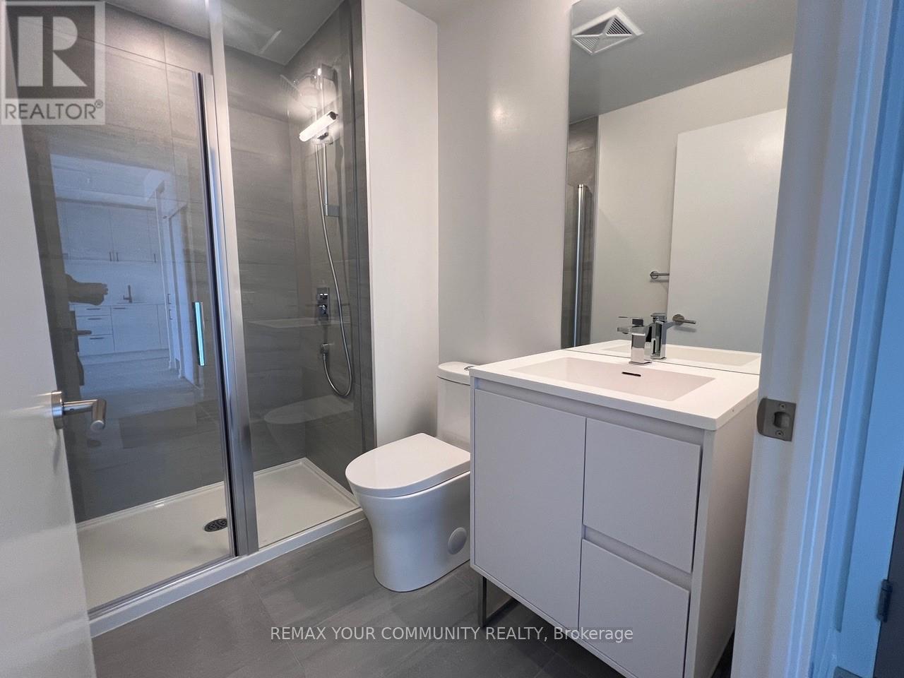 1808 - 1 Quarrington Lane, Toronto (Banbury-Don Mills), Ontario  M3C 0S4 - Photo 4 - C12818074