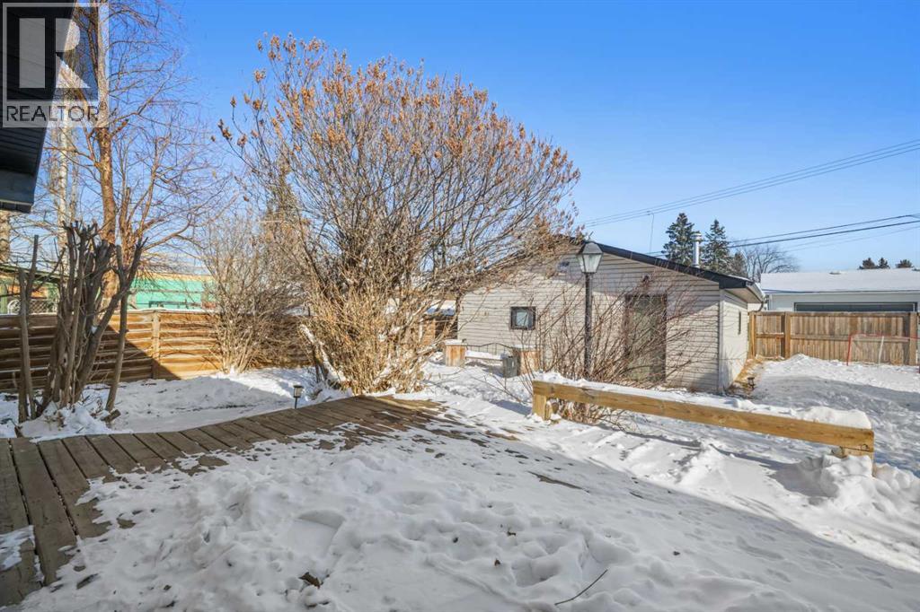 2720 45 Street Sw, Calgary, Alberta  T3E 3T4 - Photo 39 - A2286915