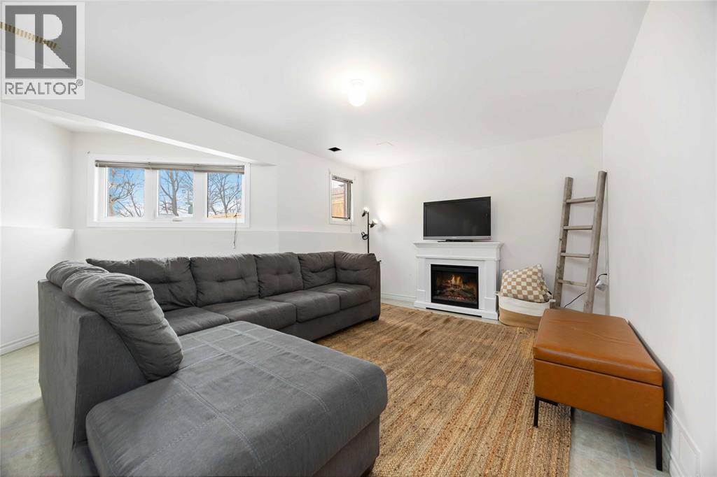 991 Lakeshore Road, Sarnia, Ontario  N7V 2V3 - Photo 18 - 26003994