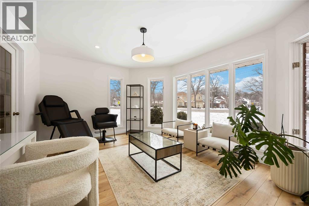 991 Lakeshore Road, Sarnia, Ontario  N7V 2V3 - Photo 4 - 26003994