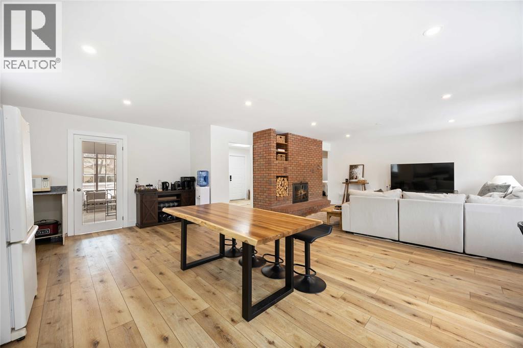 991 Lakeshore Road, Sarnia, Ontario  N7V 2V3 - Photo 9 - 26003994