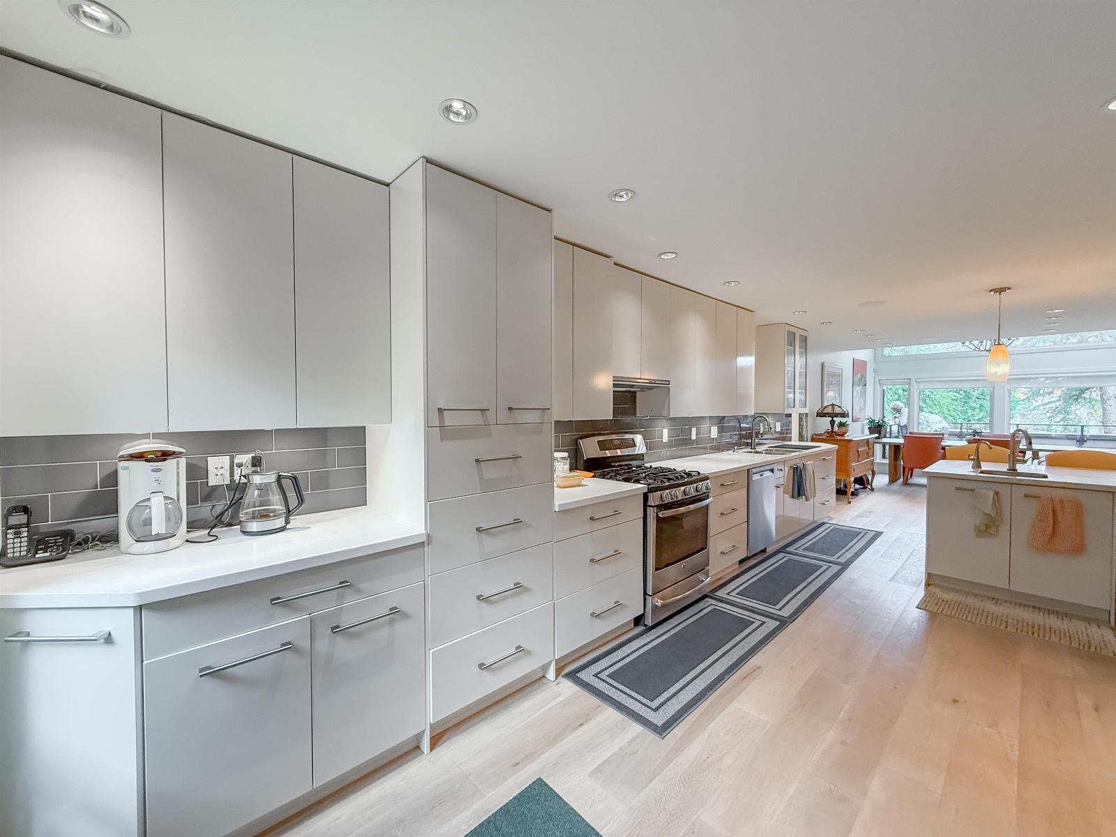 3701 Nico Wynd Drive, Surrey, British Columbia  V4P 1J1 - Photo 12 - R3093500