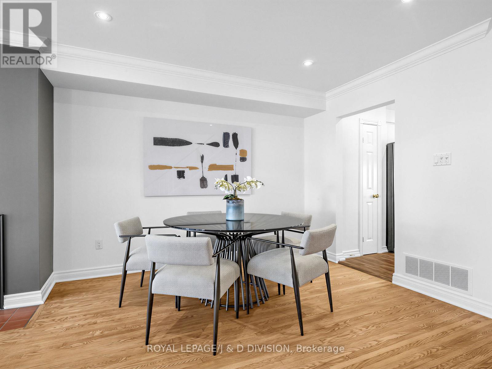 47 Soho Square, Toronto, Ontario  M5T 2Z2 - Photo 6 - C12819512