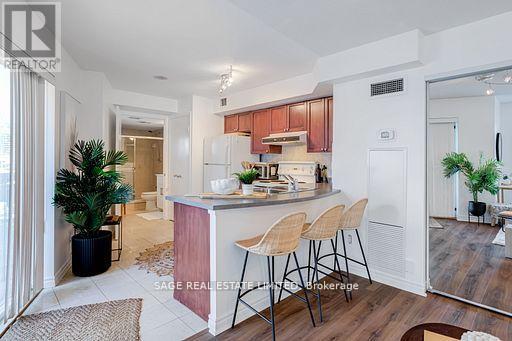 819 - 600 Queens Quay W, Toronto, Ontario M5V 3M3 - Photo 6 - C12819526